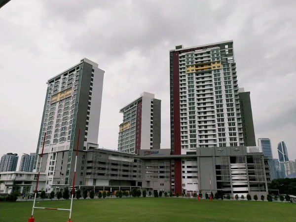 马来西亚理工大学的公立身份